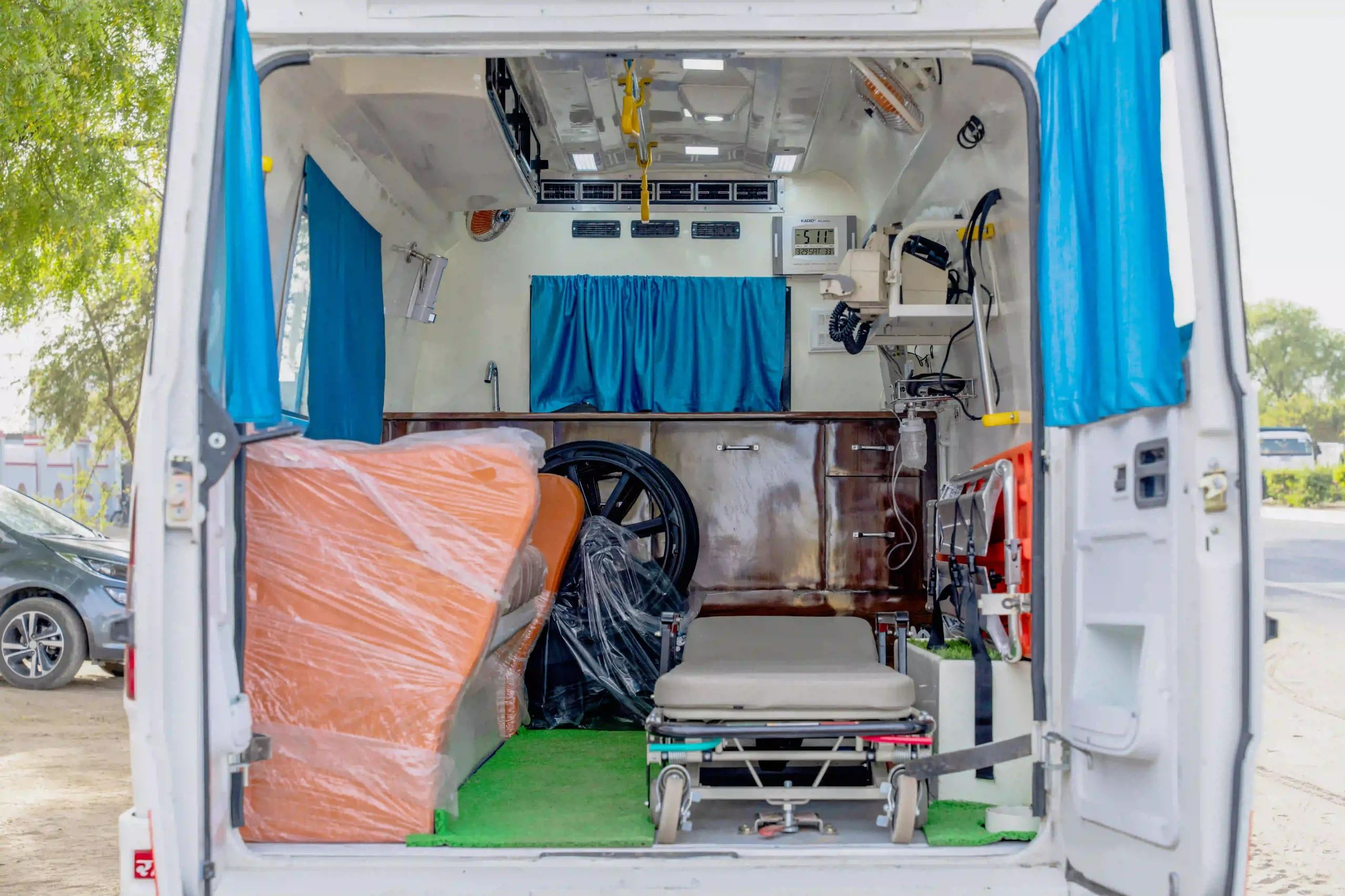 24 hours Ambulance service