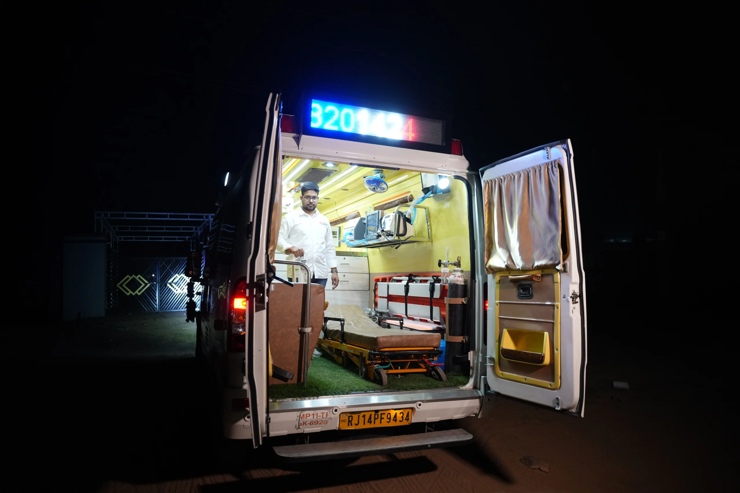 Top Emergency Ambulance Service in Mumbai